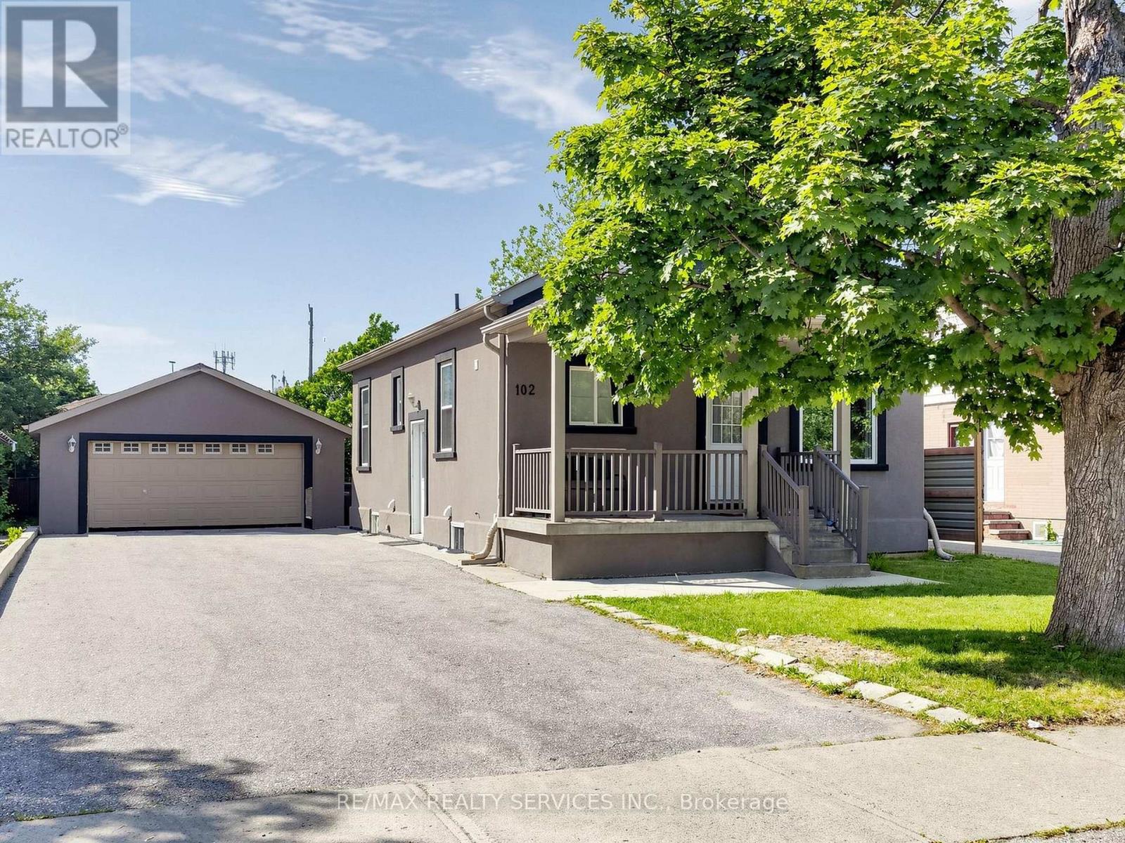 102 WOODWARD AVENUE - 44