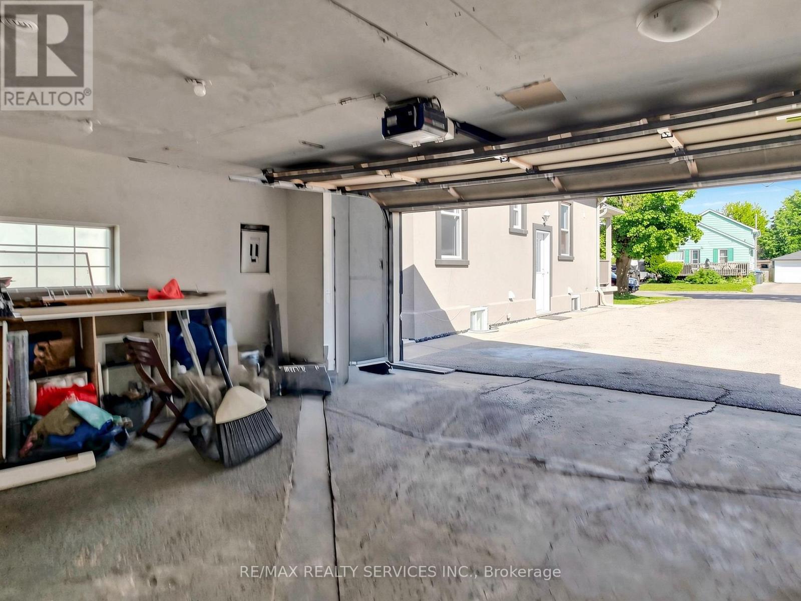102 WOODWARD AVENUE - 35