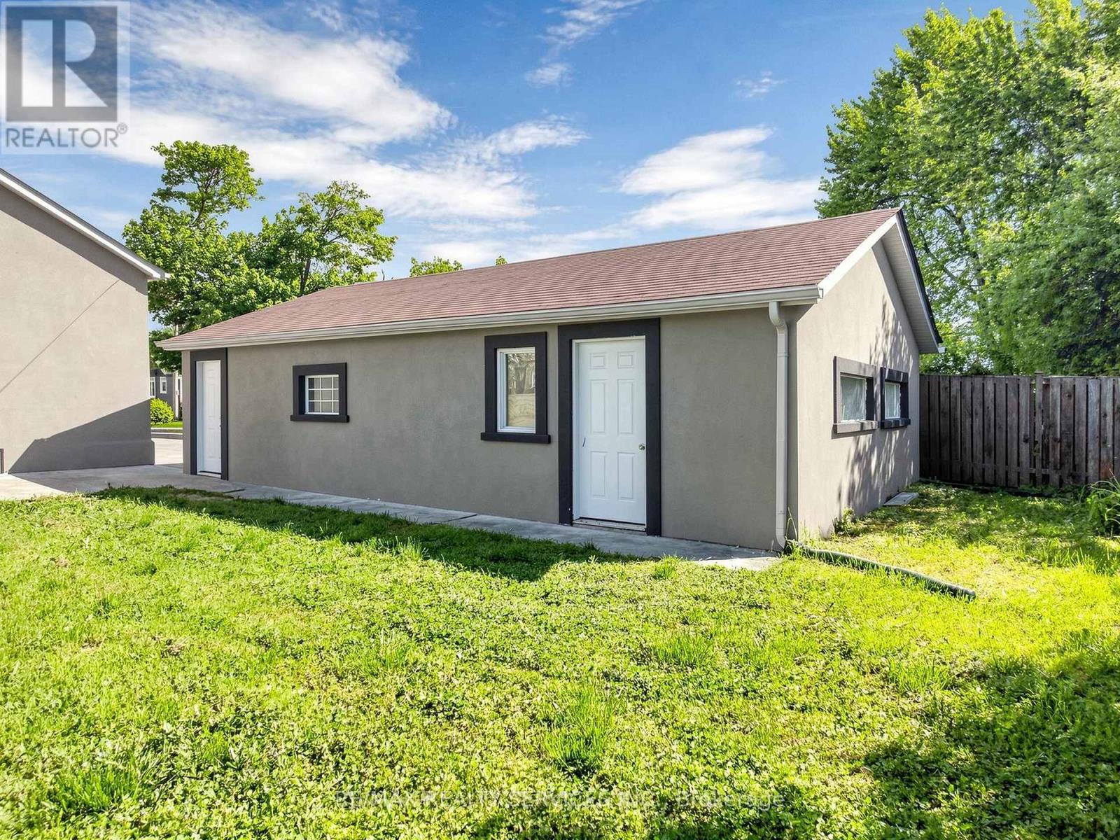 102 WOODWARD AVENUE - 39