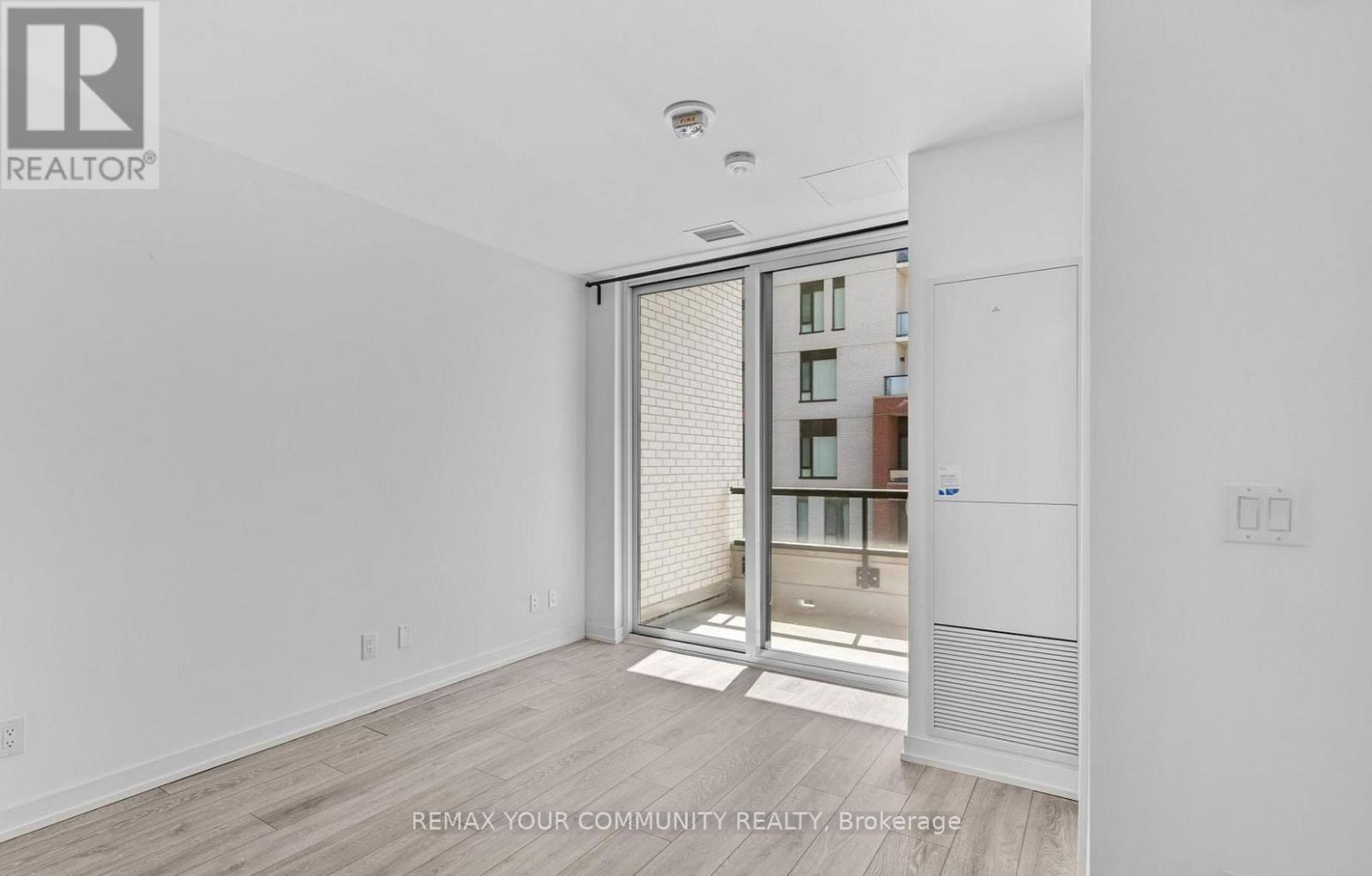 #504 3100 KEELE STREET - 11