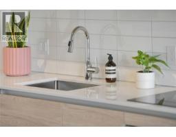 705 1097 View St, Victoria, BC V8V3Z9 Photo 20