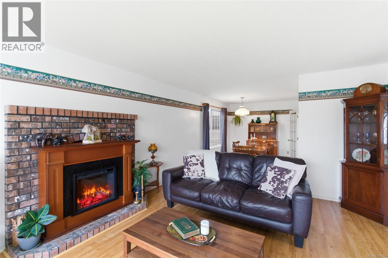 702 Forsyth Ave - 3