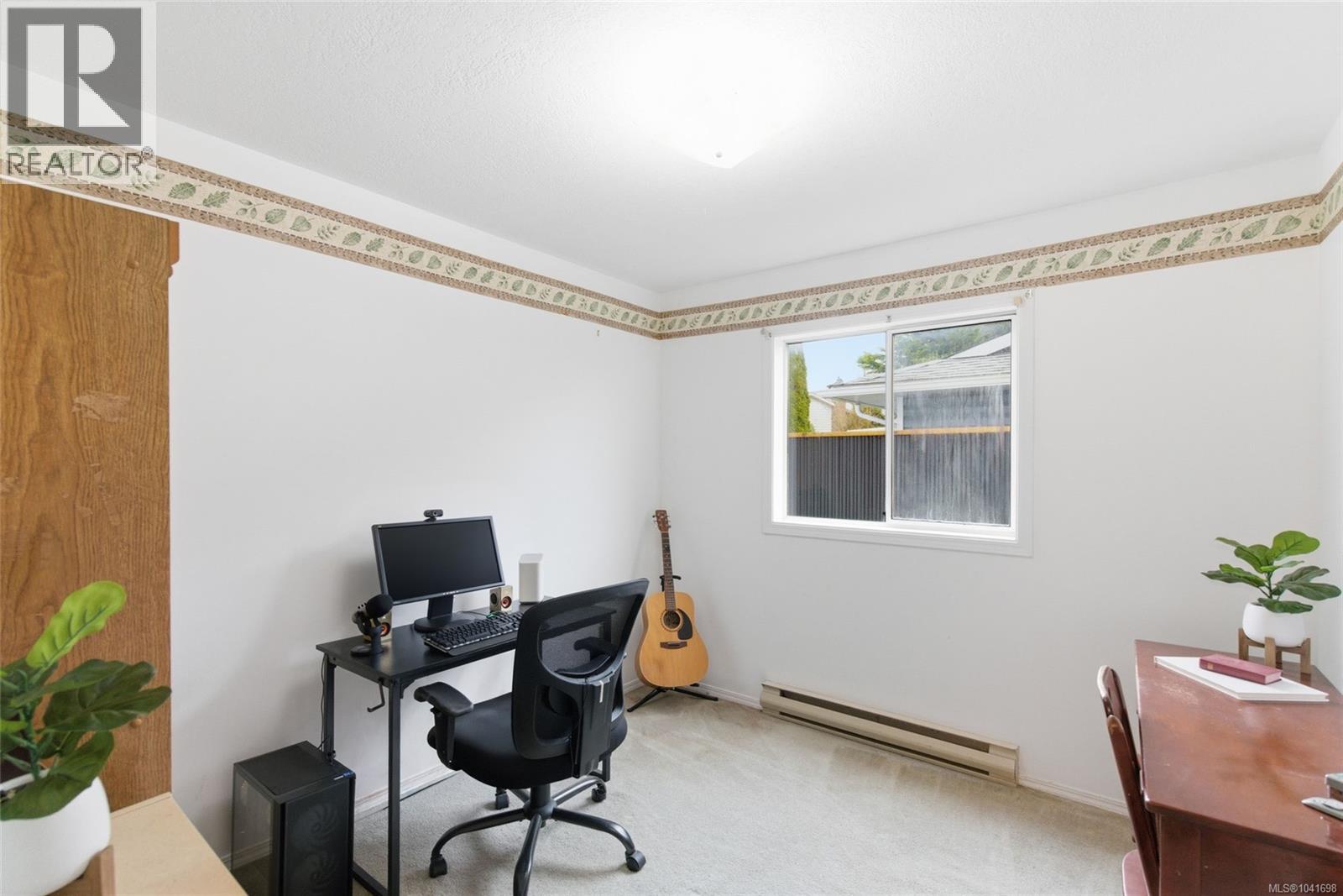 702 Forsyth Ave - 8