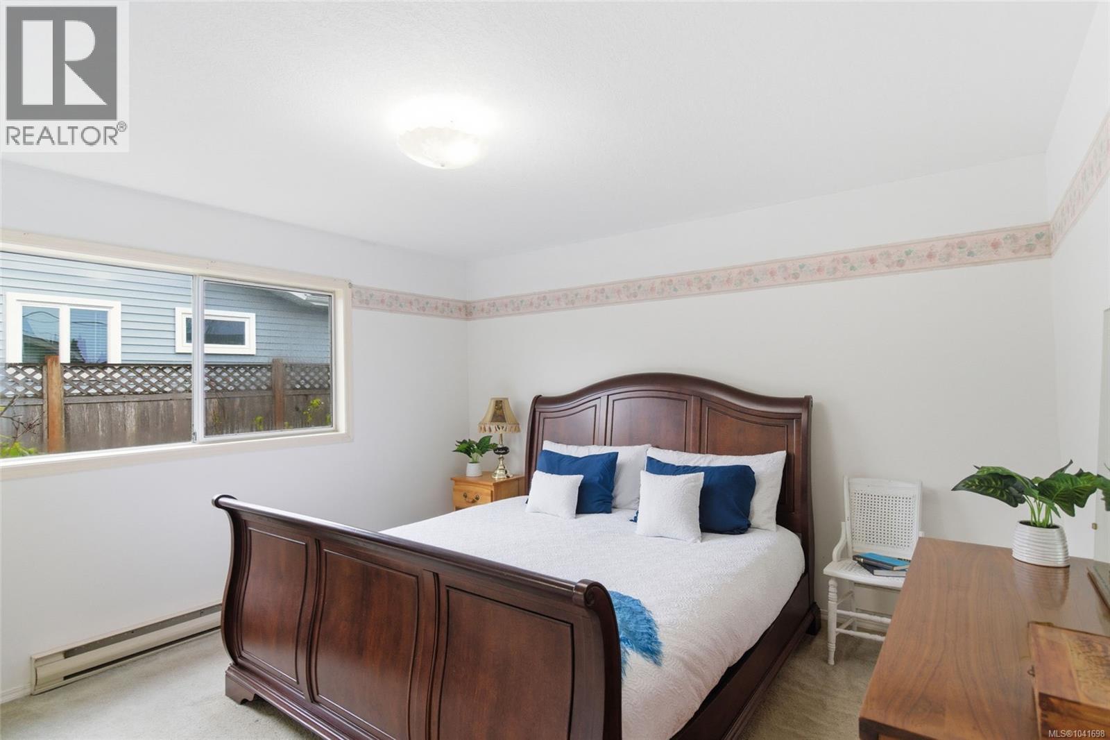 702 Forsyth Ave - 7