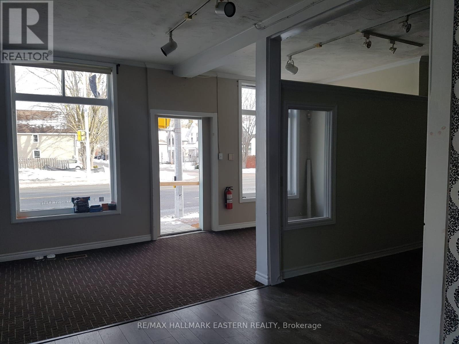 41-45 PARK STREET S - 5