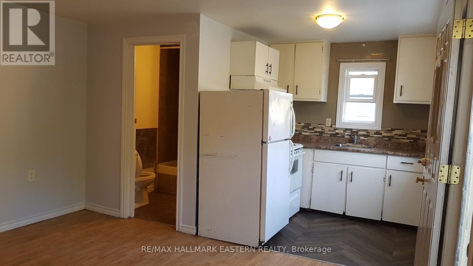41-45 PARK STREET S - 6