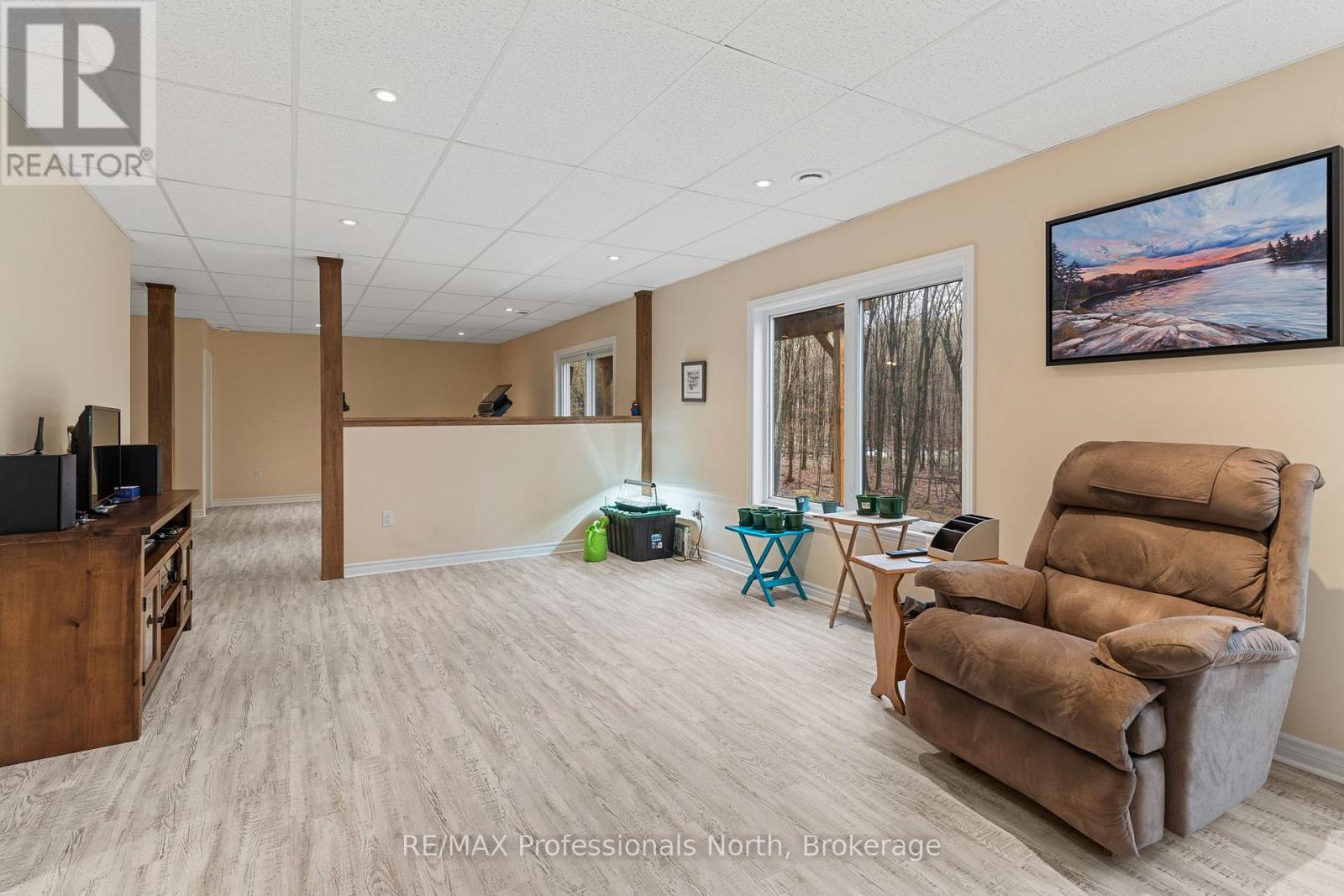 253 RIDGEVIEW ROAD - Image 30