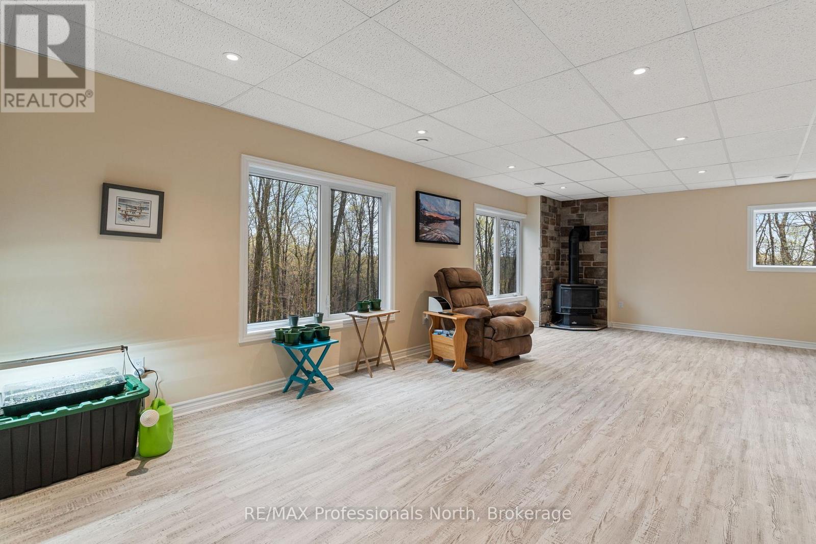 253 RIDGEVIEW ROAD - Image 32