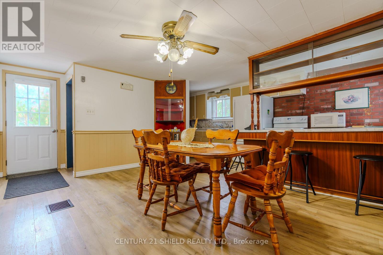 1245 NOTRE DAME STREET W - 18
