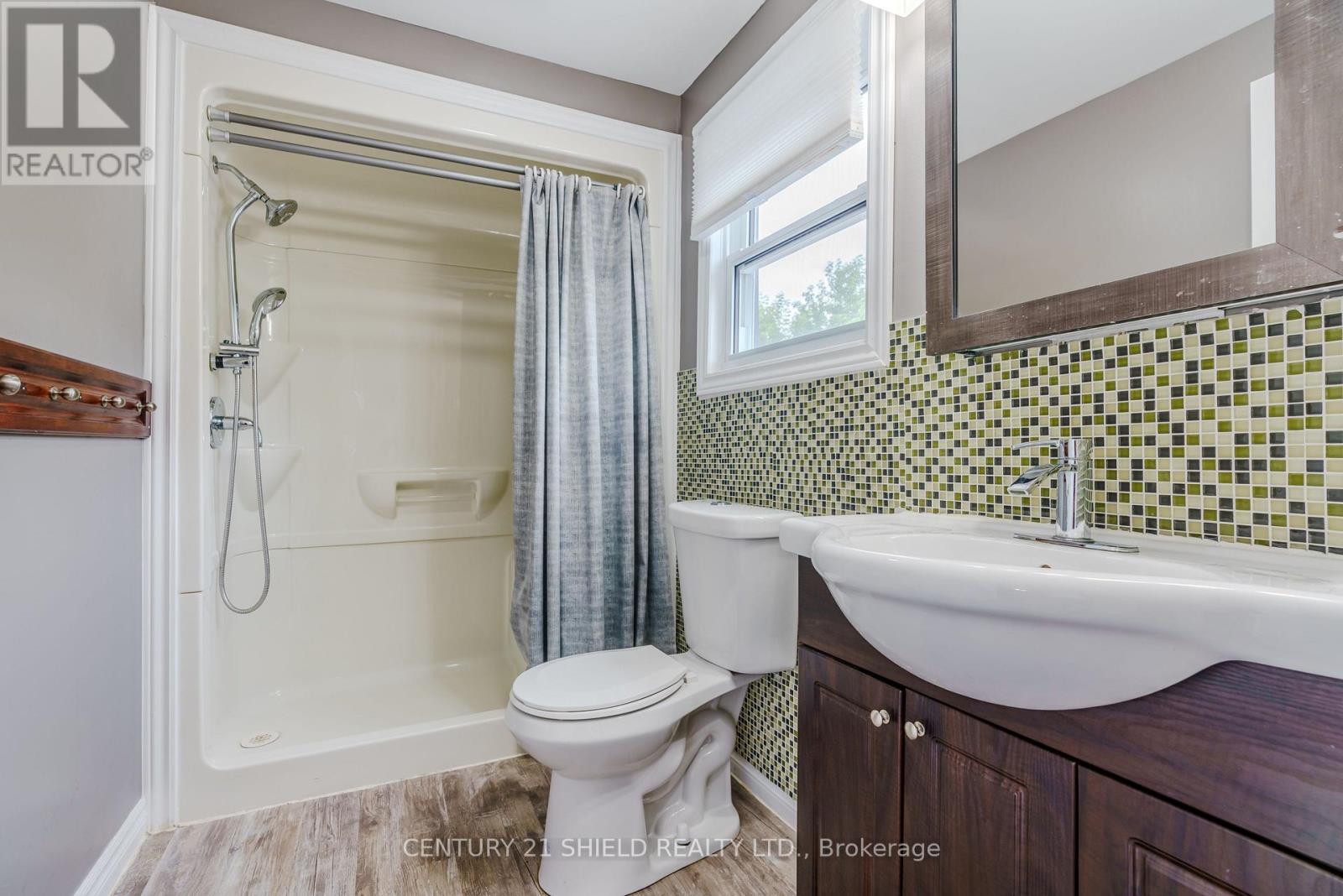 1245 NOTRE DAME STREET W - 22