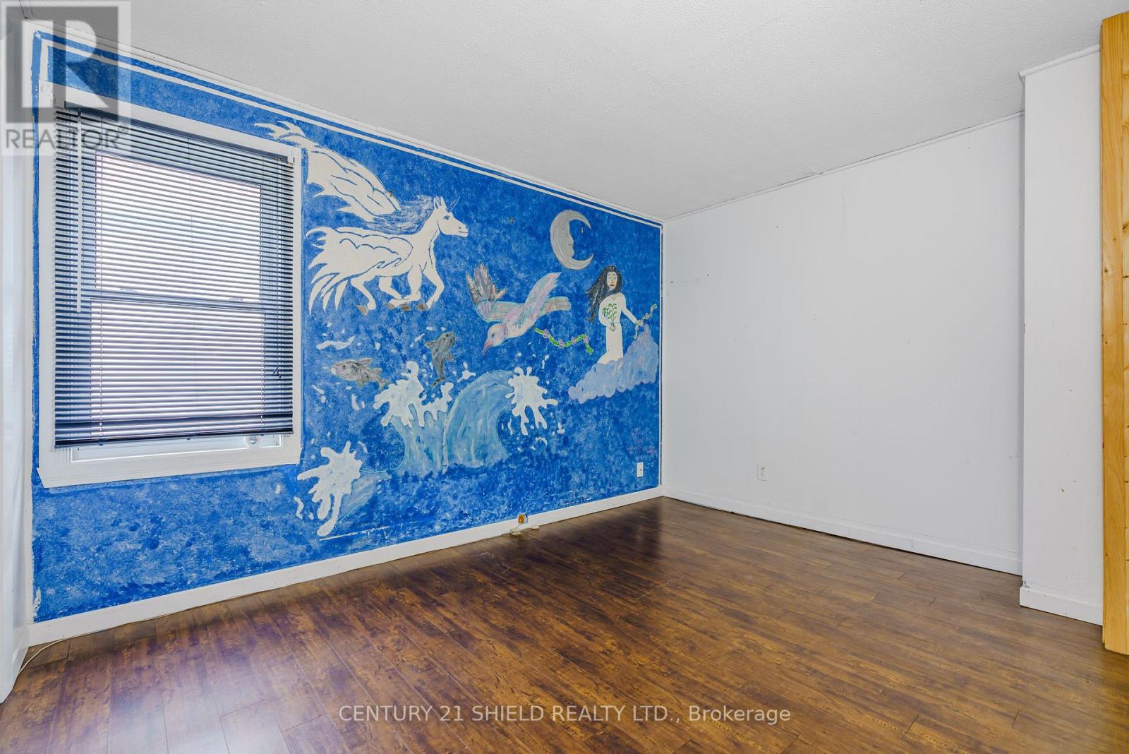 1245 NOTRE DAME STREET W - 23