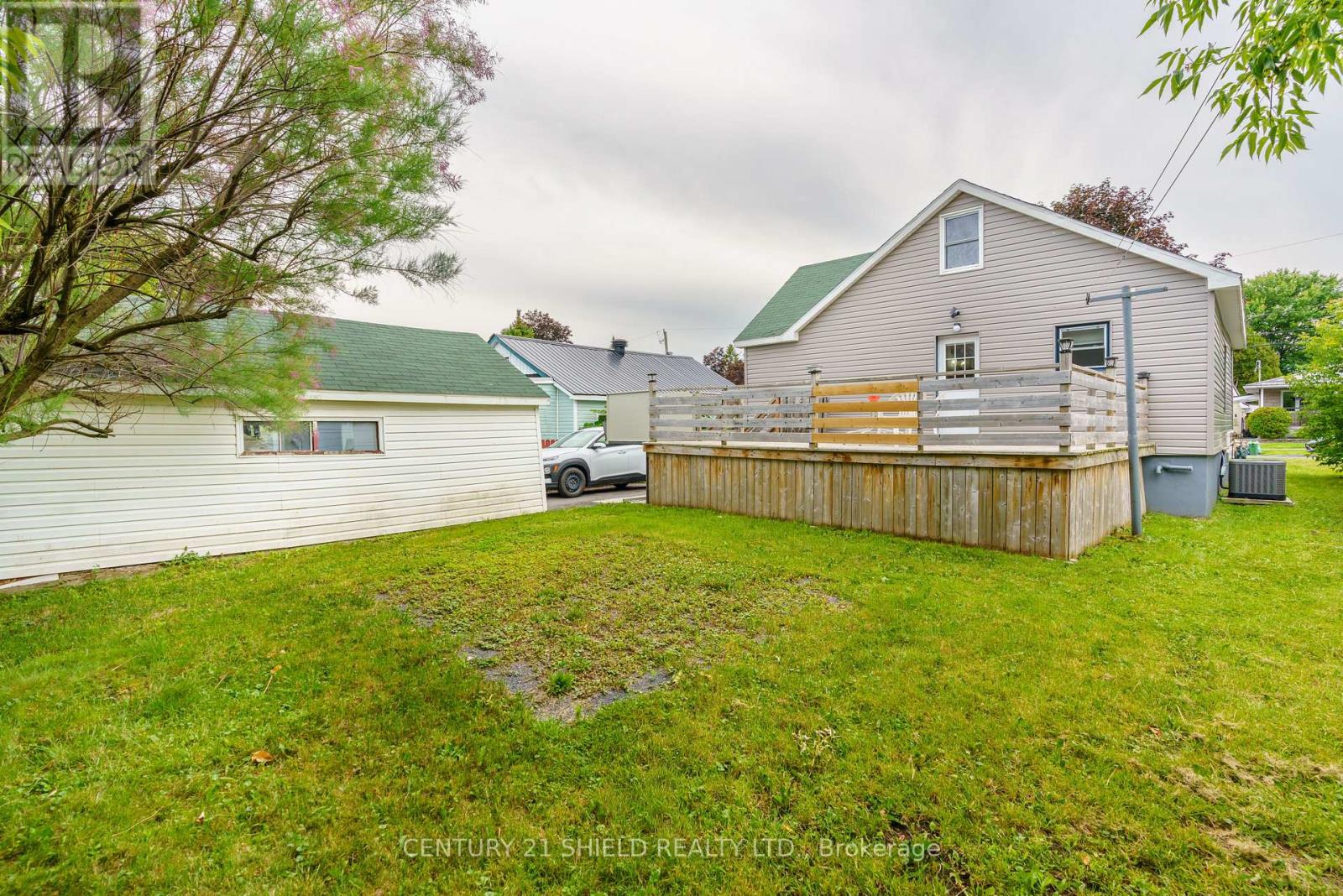 1245 NOTRE DAME STREET W - 8