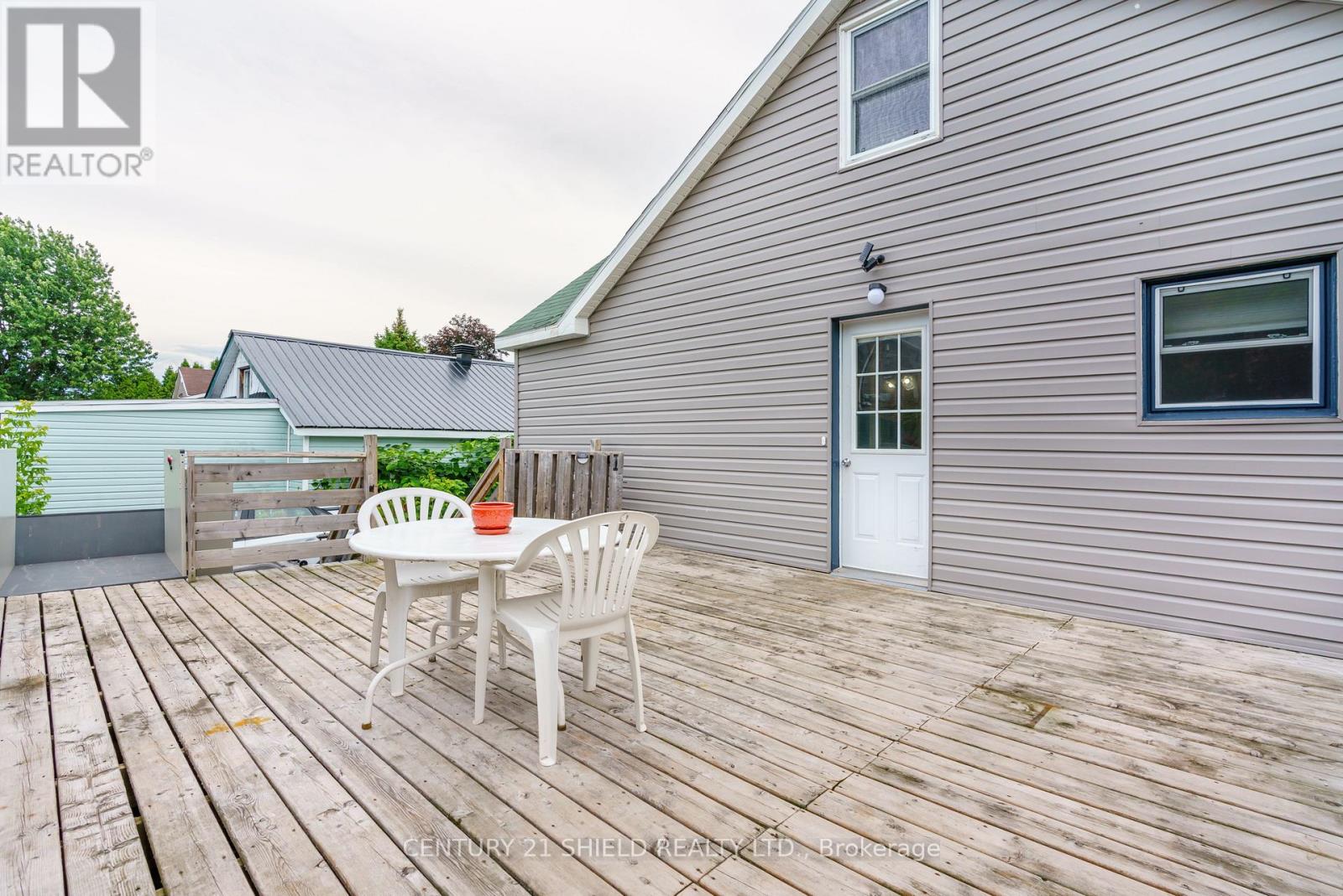1245 NOTRE DAME STREET W - 9