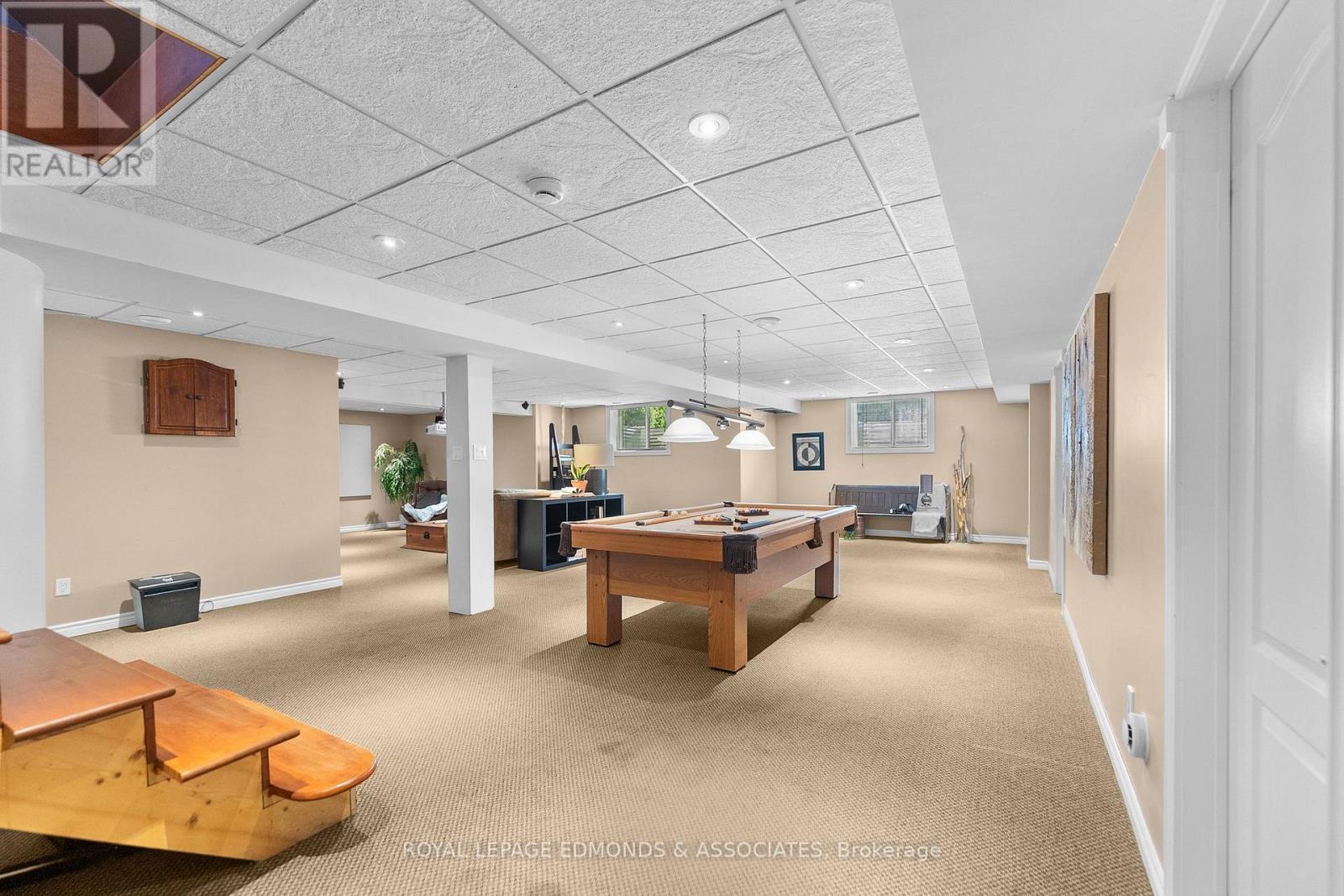 162 PLEASANT VIEW DRIVE - 30