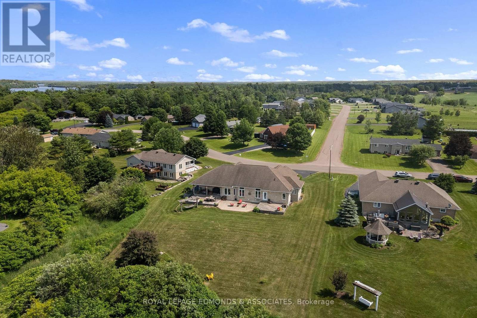 162 PLEASANT VIEW DRIVE - 42