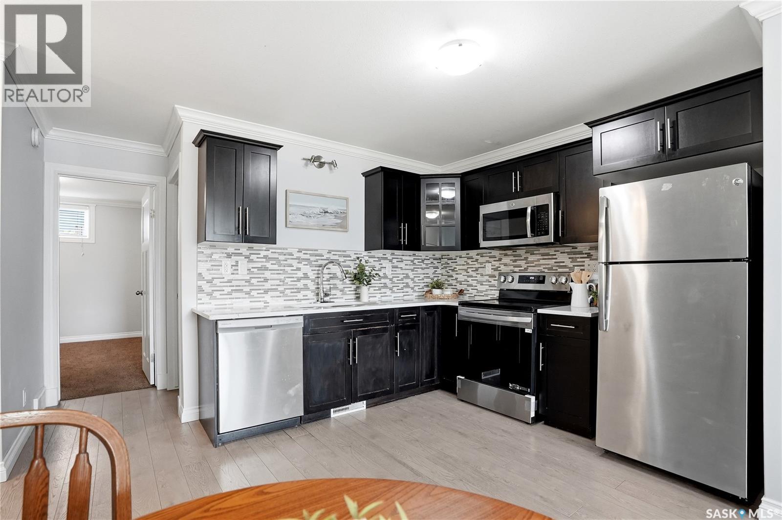 #409 225 Hassard CLOSE - 12