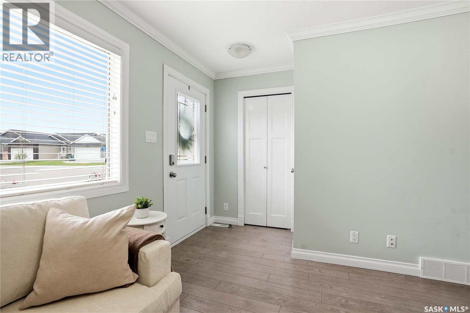 #409 225 Hassard CLOSE - 5