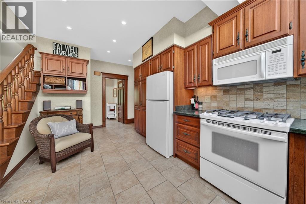 24-26 MAPLE Avenue - 26