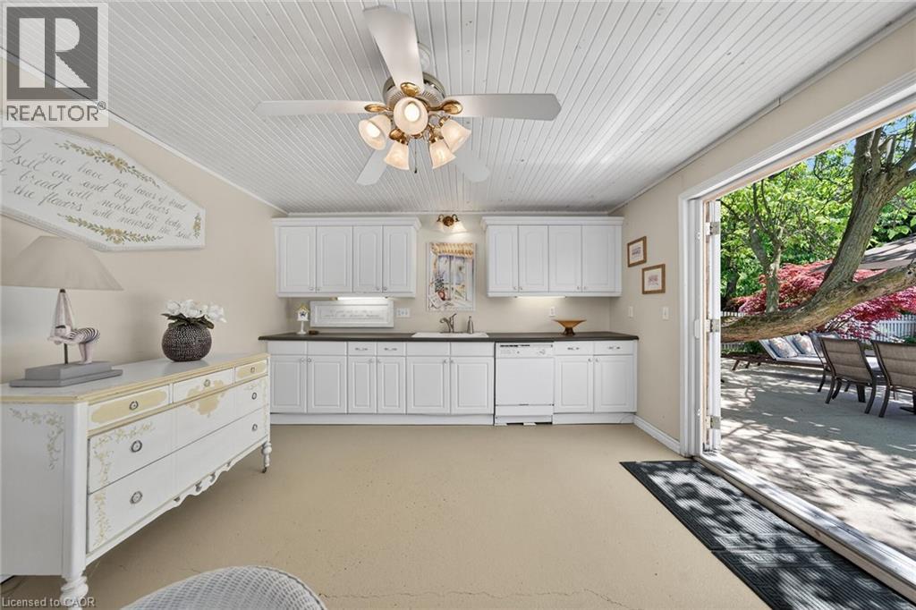 24-26 MAPLE Avenue - 45