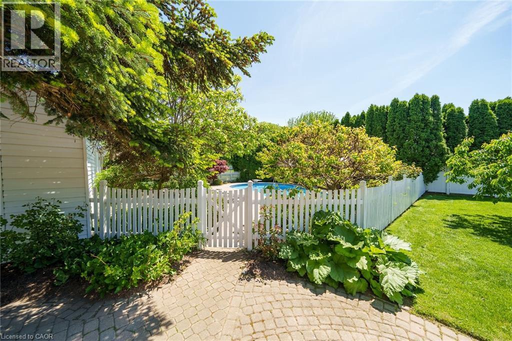 24-26 MAPLE Avenue - 43