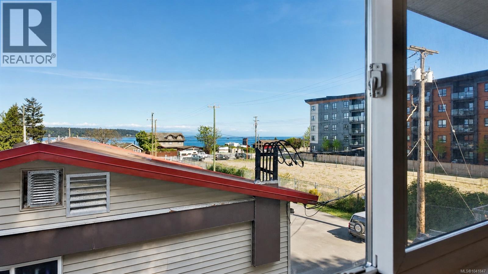 #112 824 Island Hwy S - 20