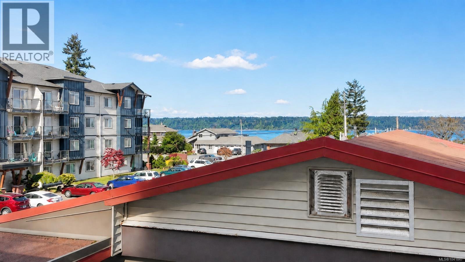 #112 824 Island Hwy S - 21
