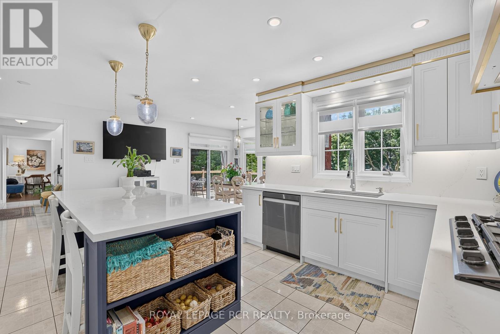 713 EXCELLER CIRCLE - 12
