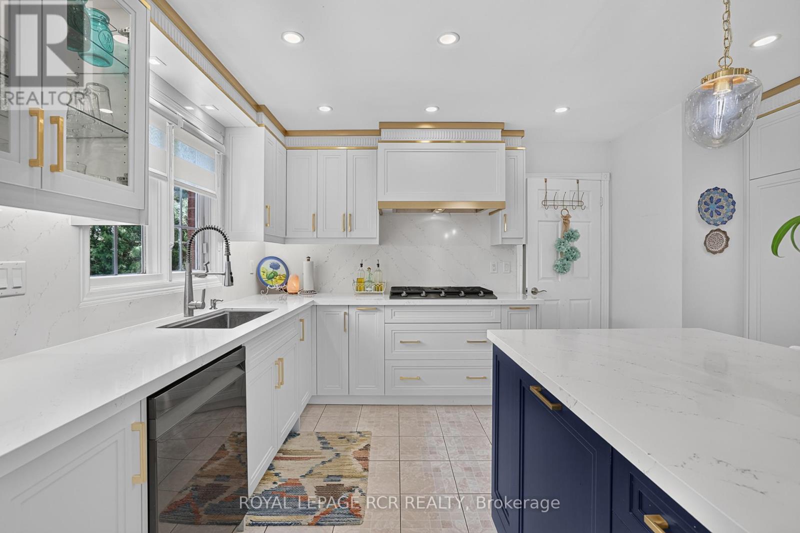 713 EXCELLER CIRCLE - 14