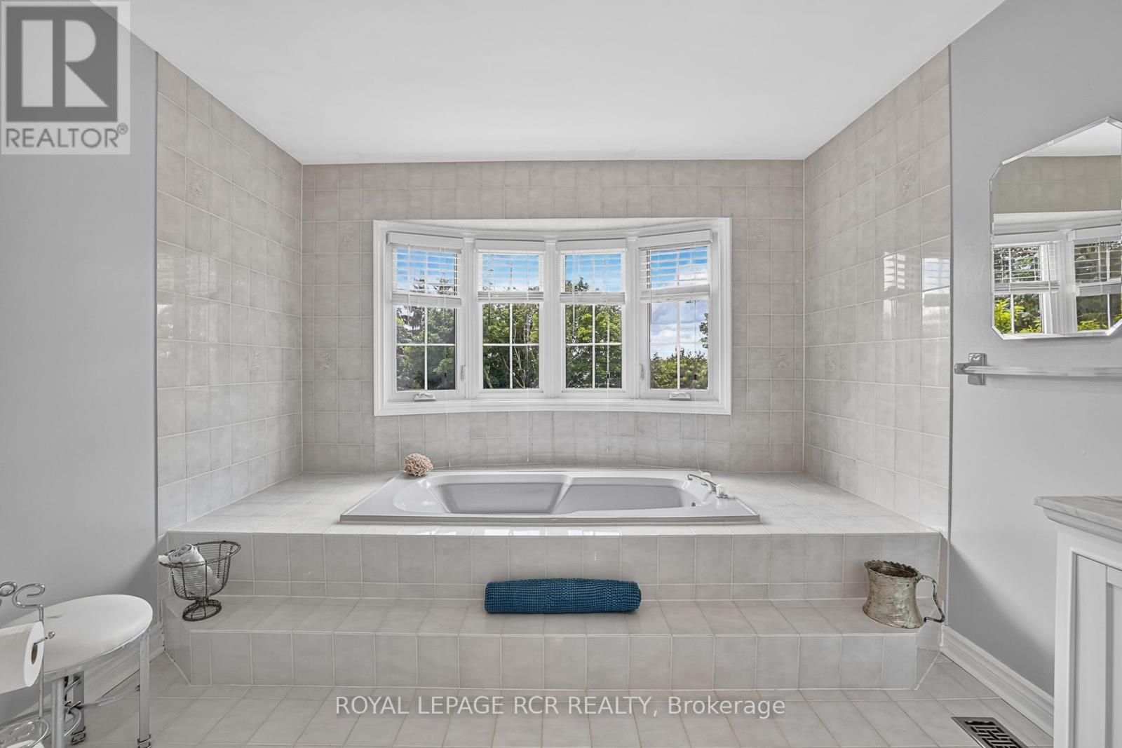 713 EXCELLER CIRCLE - 21