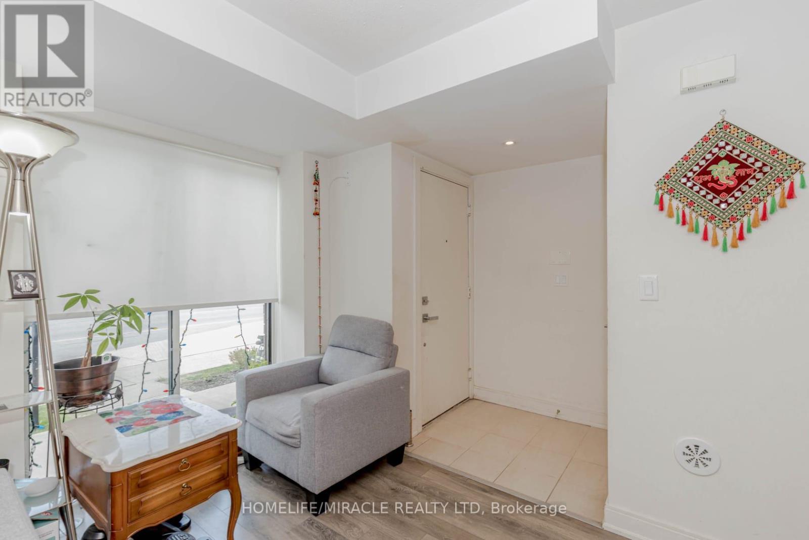 #29 100 DUFAY ROAD - 15