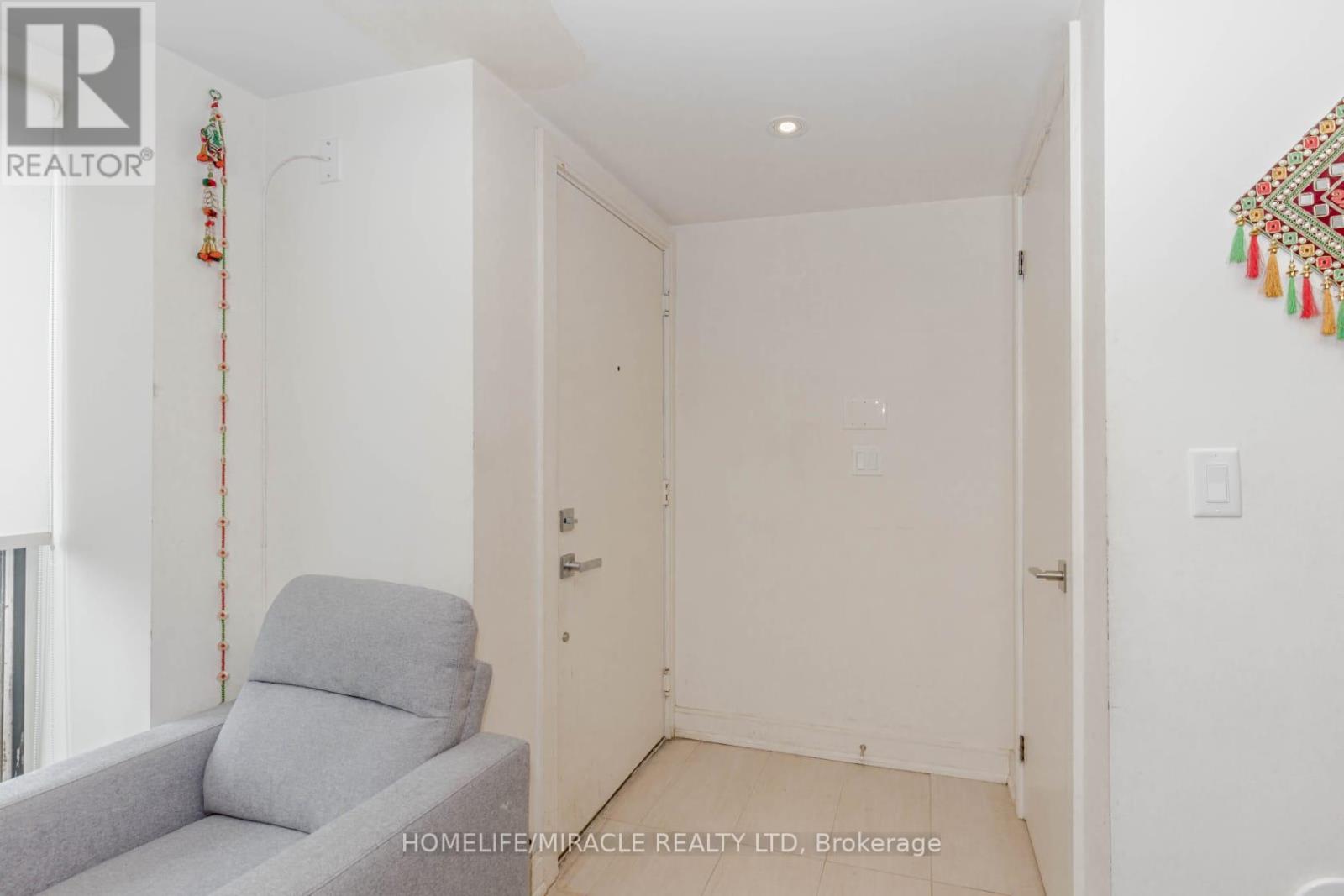 #29 100 DUFAY ROAD - 20