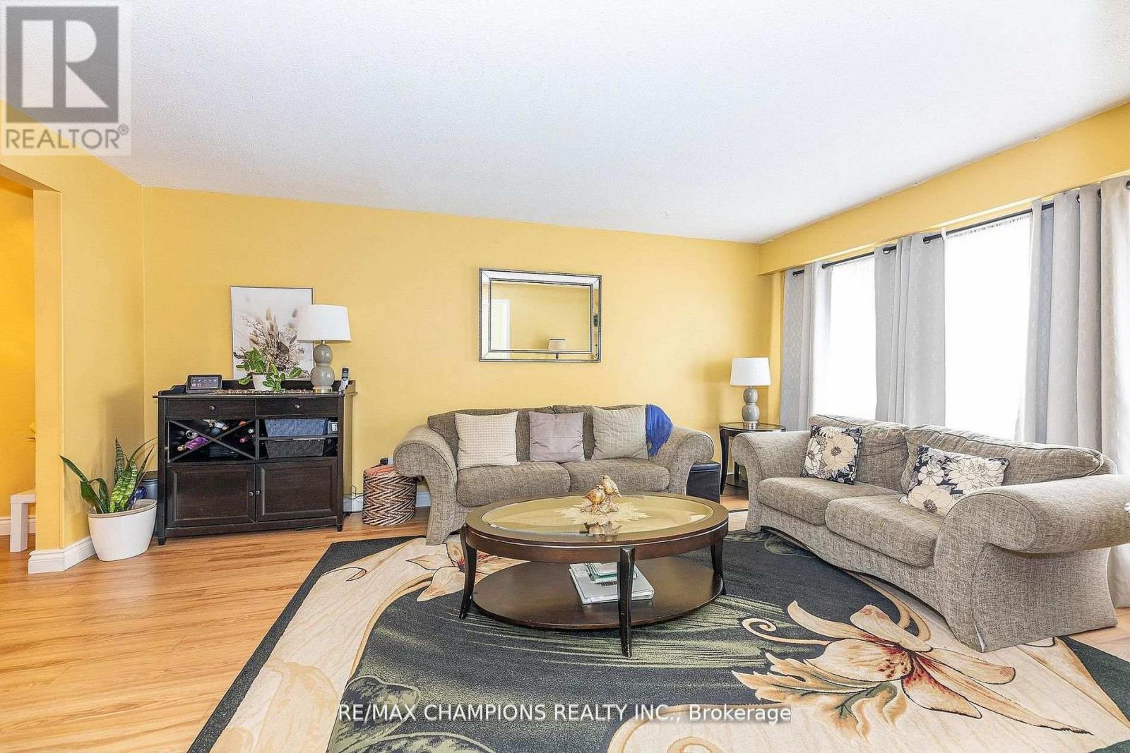 #17 3525 BRANDON GATE DRIVE - 12