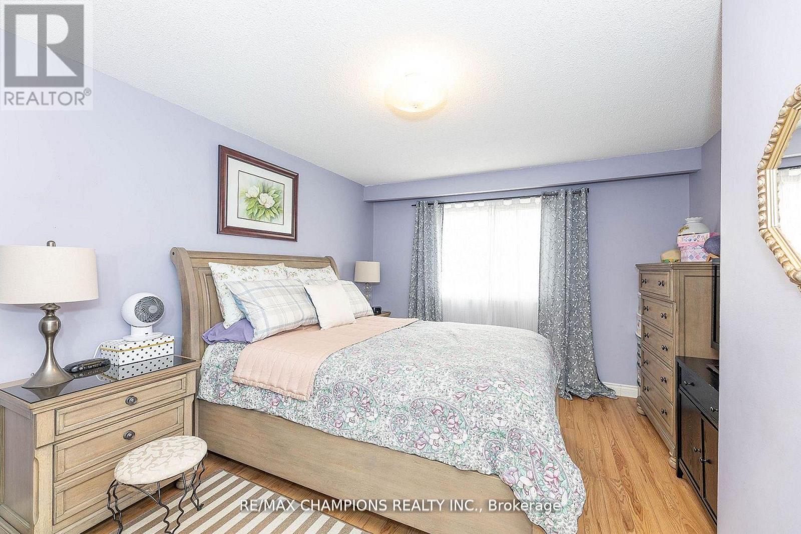 #17 3525 BRANDON GATE DRIVE - 6