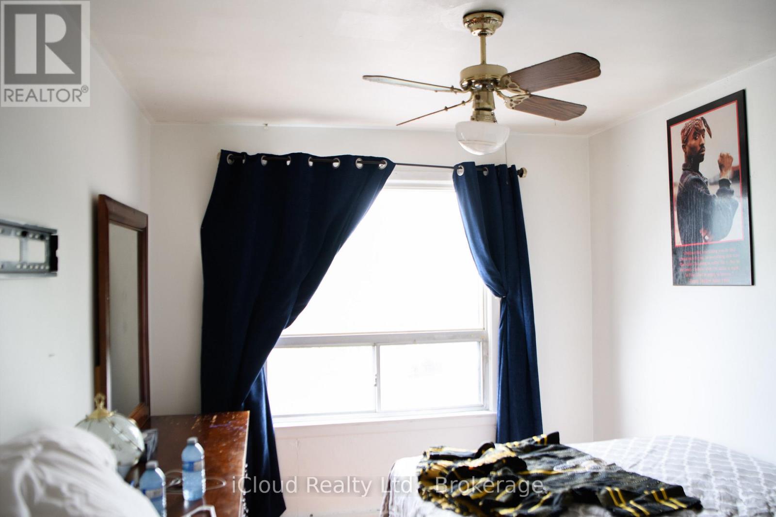2265 KIPLING AVENUE - 20