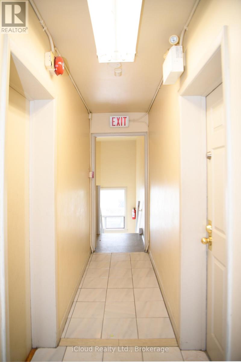 2265 KIPLING AVENUE - 21