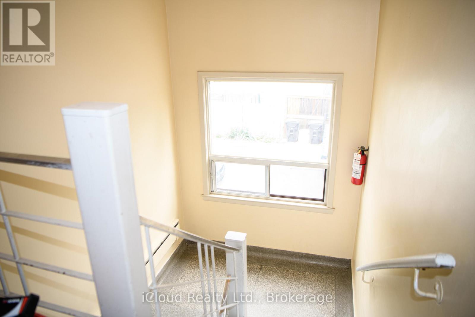 2265 KIPLING AVENUE - 26