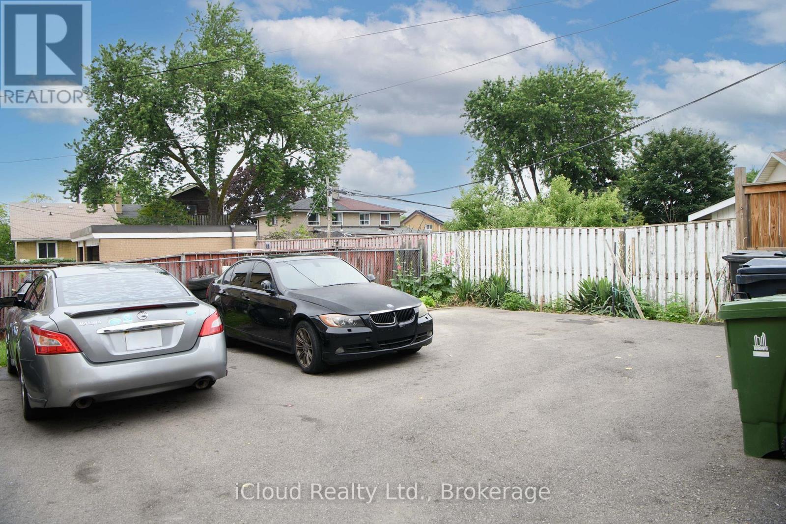 2265 KIPLING AVENUE - 34