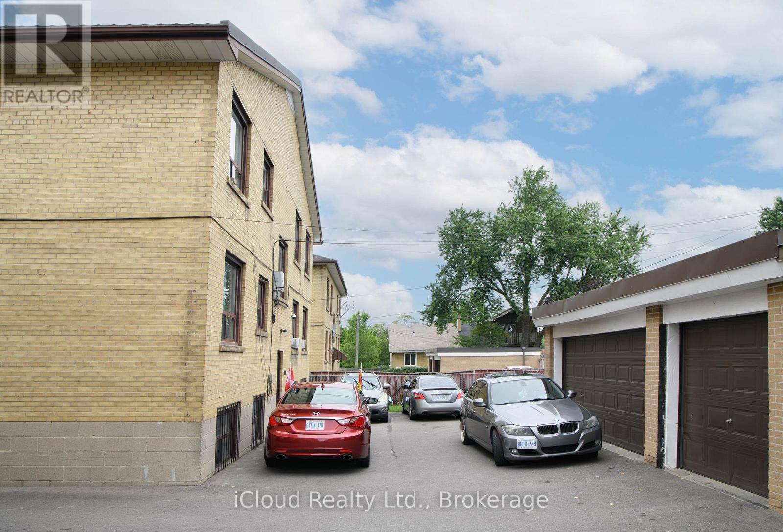 2265 KIPLING AVENUE - 35