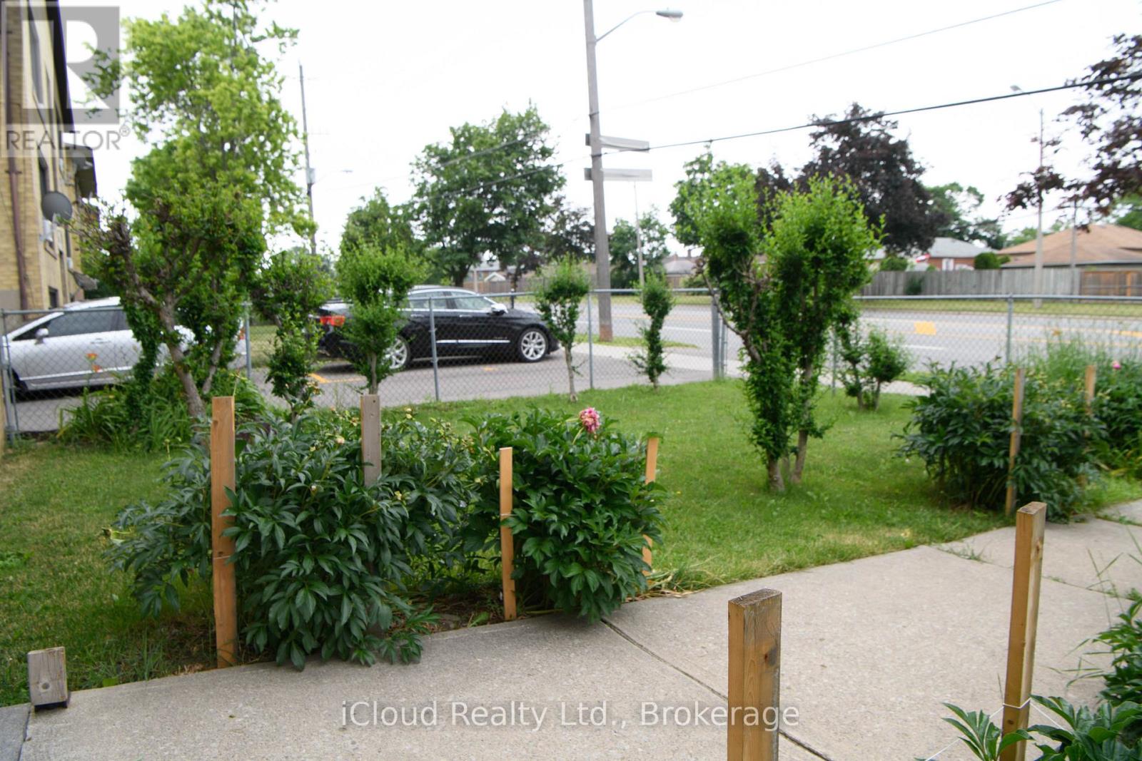 2265 KIPLING AVENUE - 38