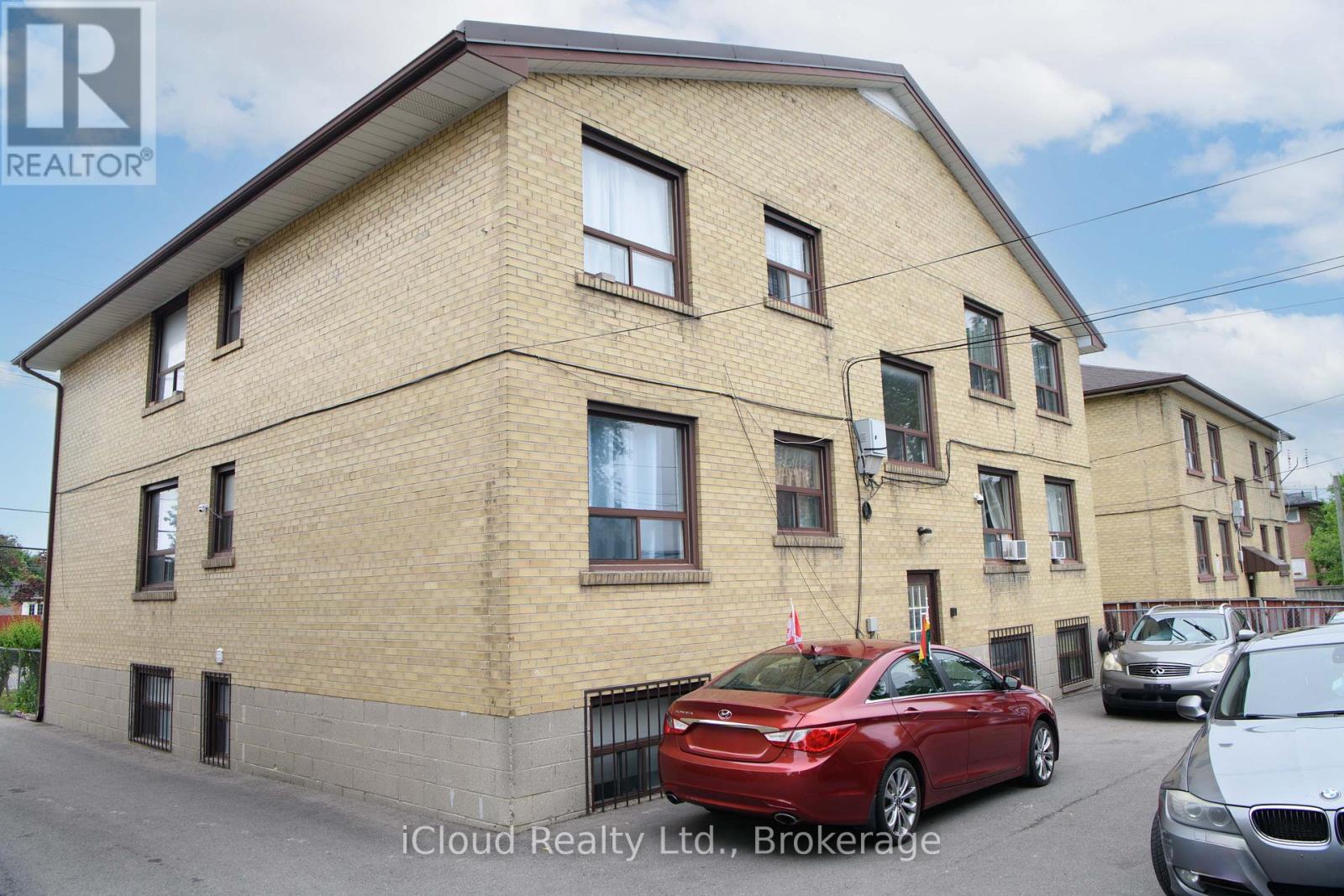 2265 KIPLING AVENUE - 4