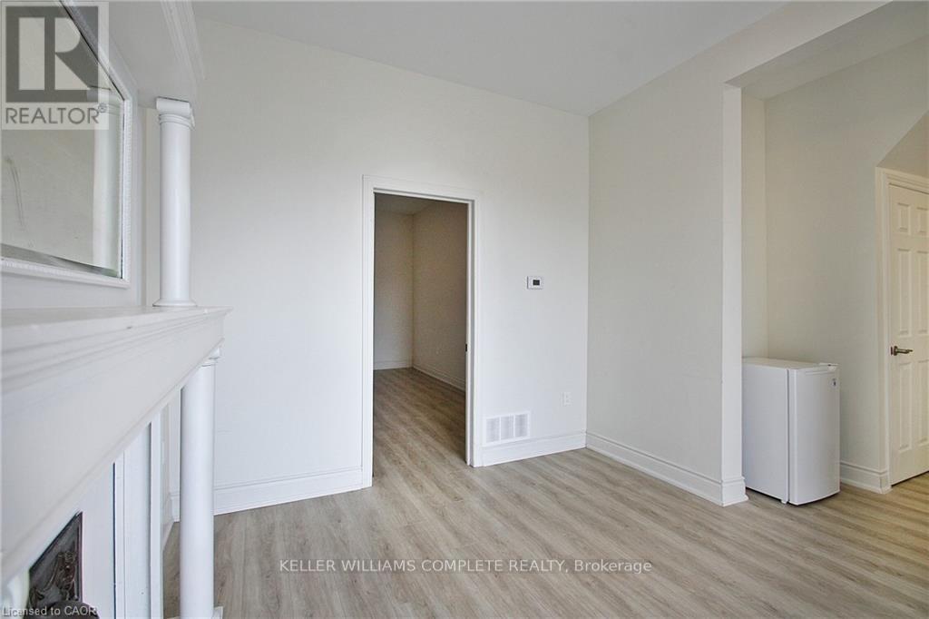76 WENTWORTH STREET S - 5