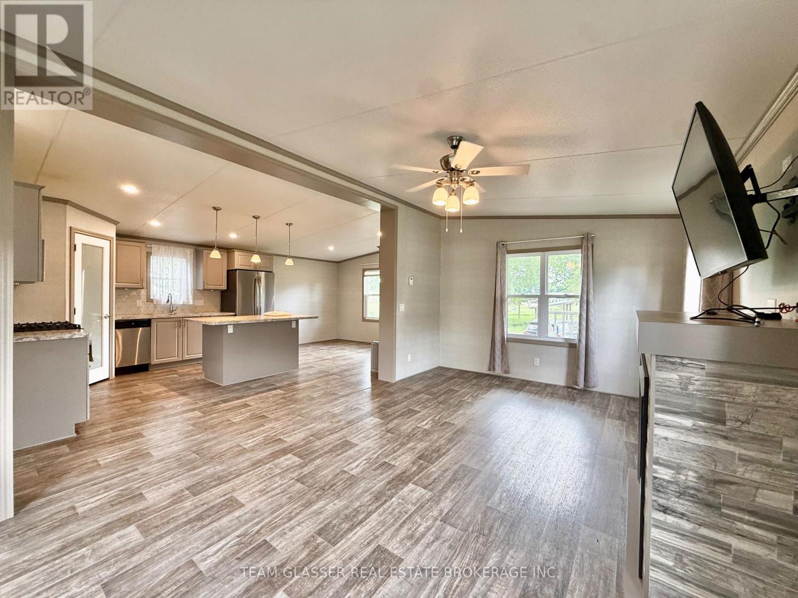 #2 24749 PARK STREET - Image 13