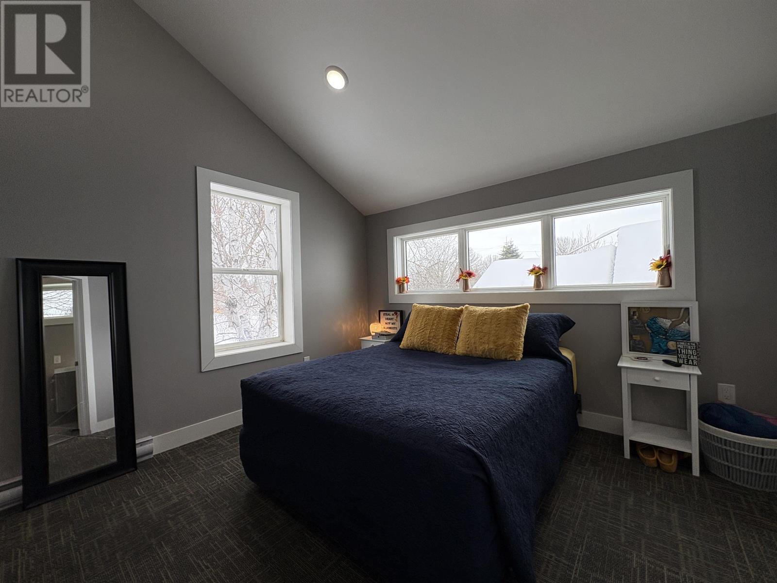 1026 Third ST E - 26