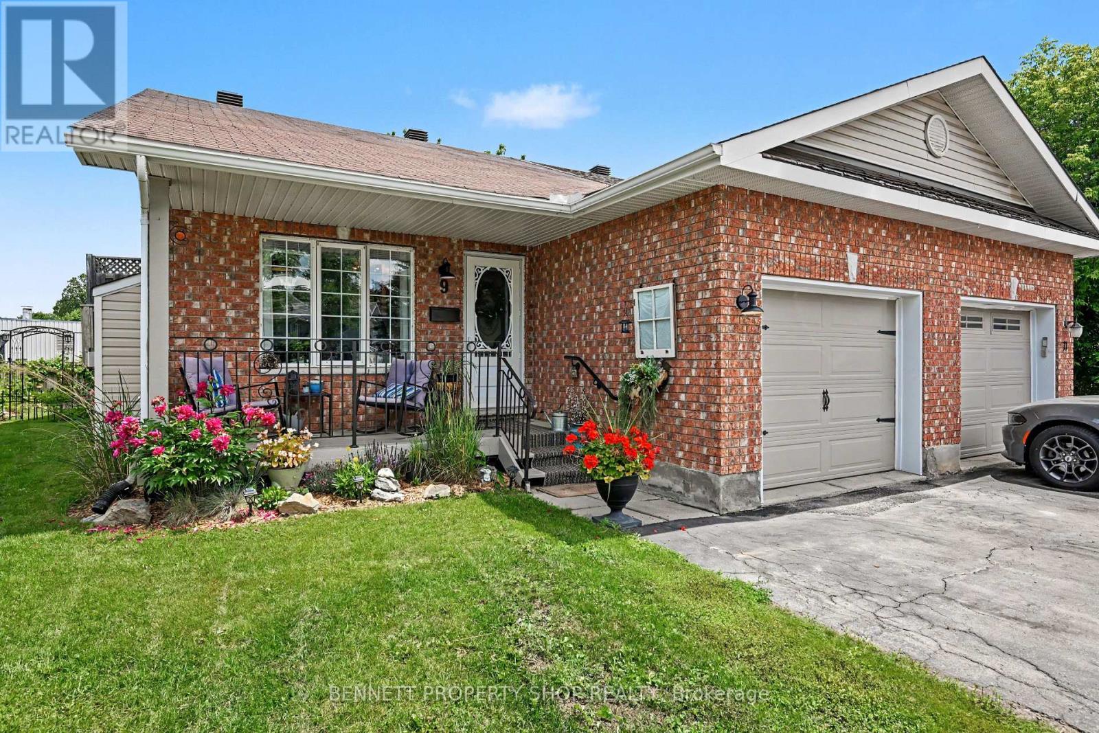 9 HUYCK DRIVE - 1