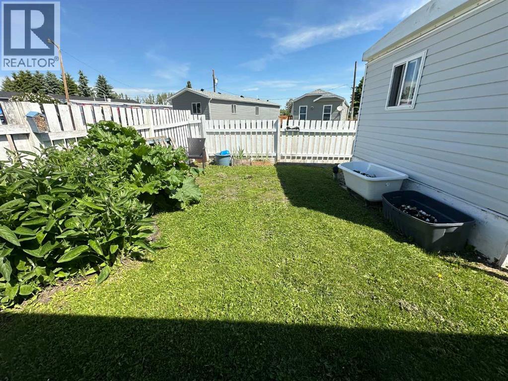 #49, 1190 15 Avenue - 25