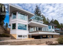 4493 Epps Avenue, North Vancouver, BC V7G1G2 Photo 9