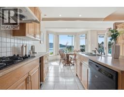4493 Epps Avenue, North Vancouver, BC V7G1G2 Photo 16