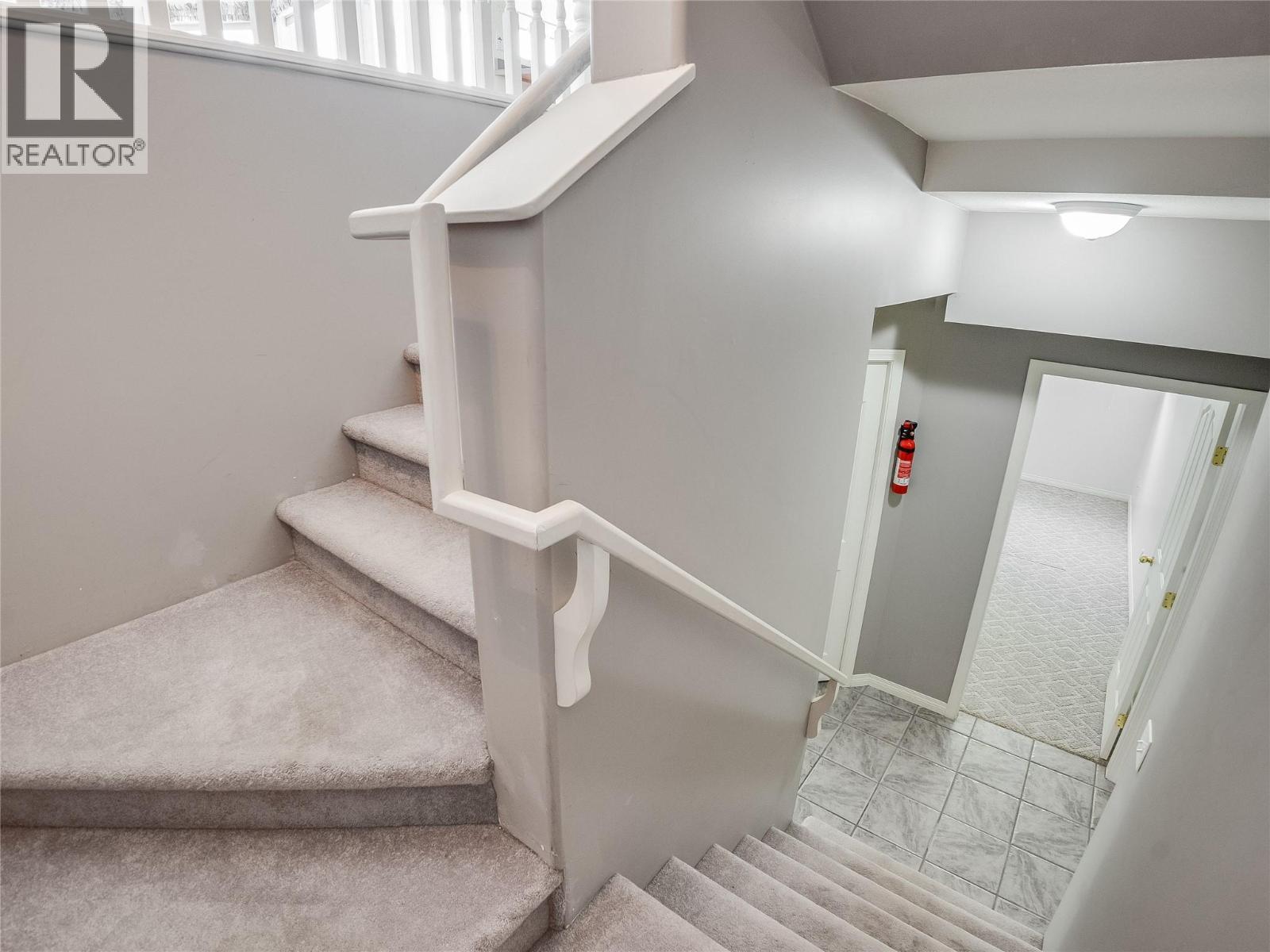 34 View Street - 13