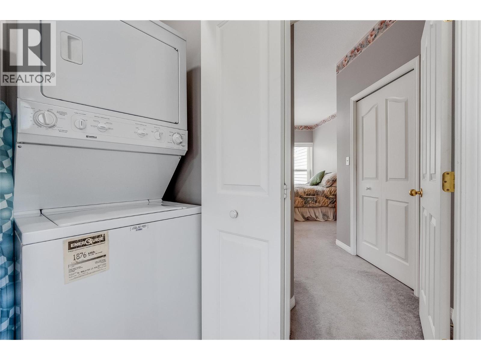 34 View Street - 35