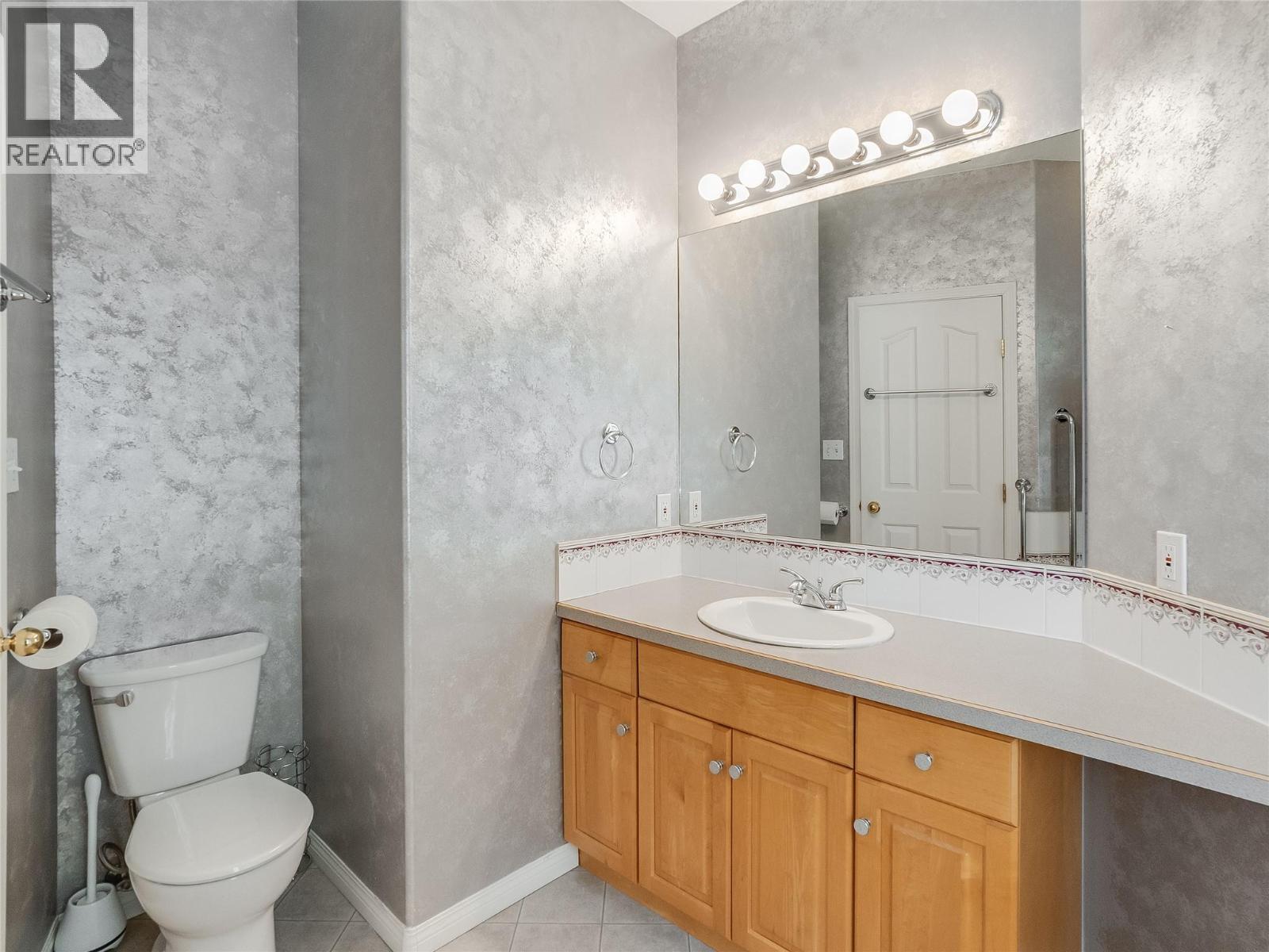 34 View Street - 41